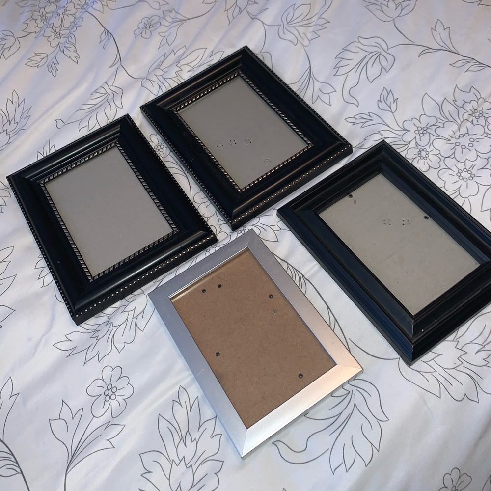 Lot of 4 4”x6” picture frames